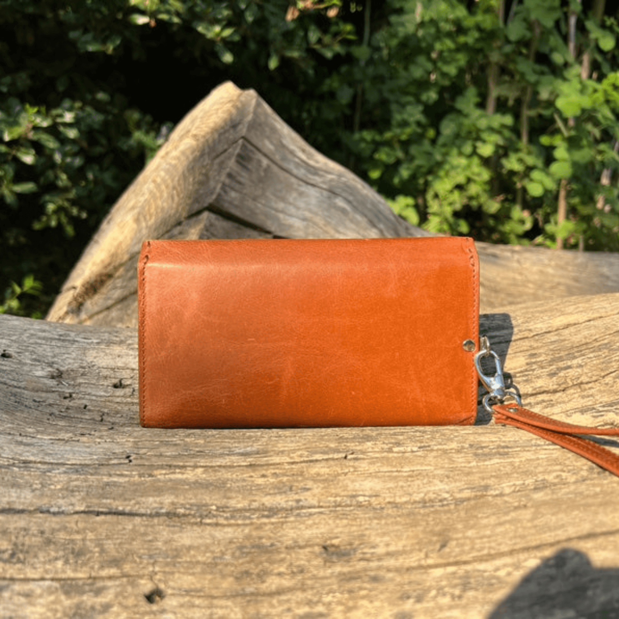 Signature Splendor Women's Wallet - Leather Shop Factory