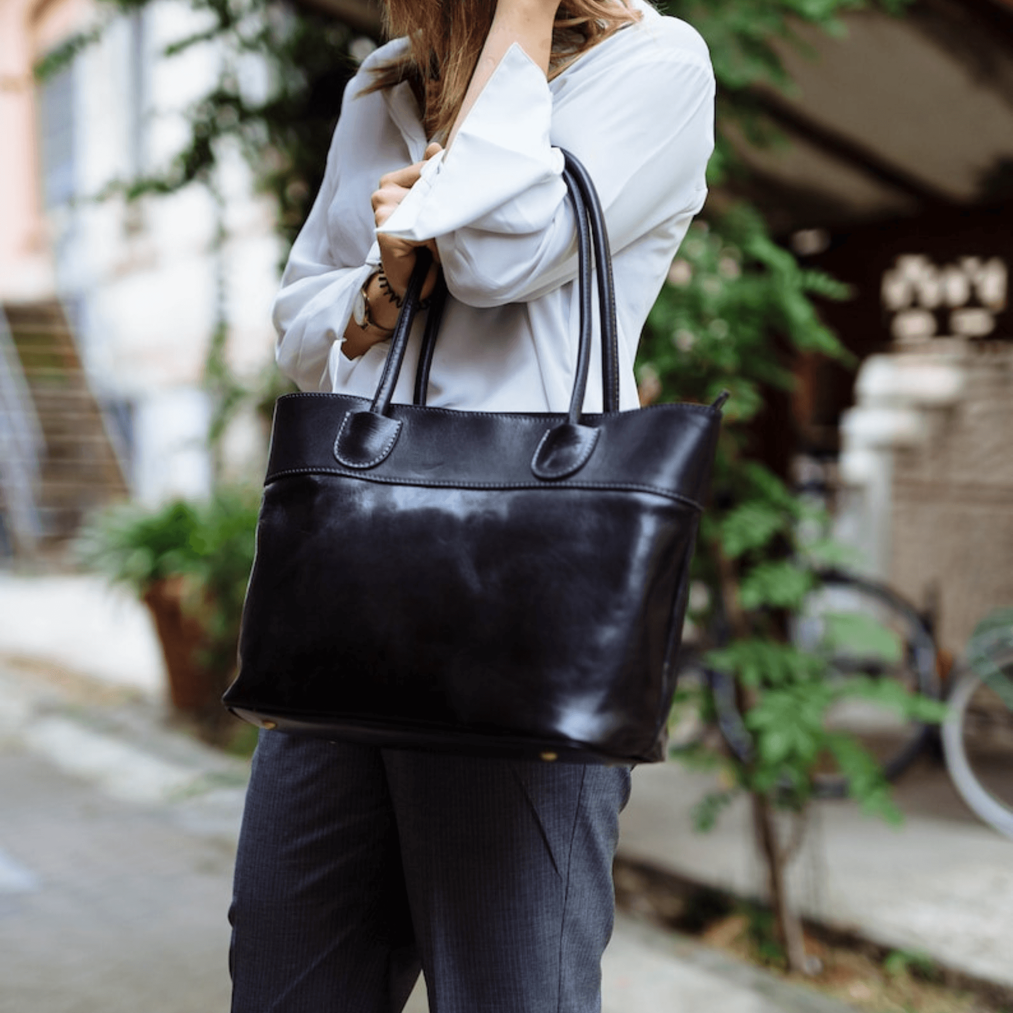 Elegant leather bag - Leather Shop Factory