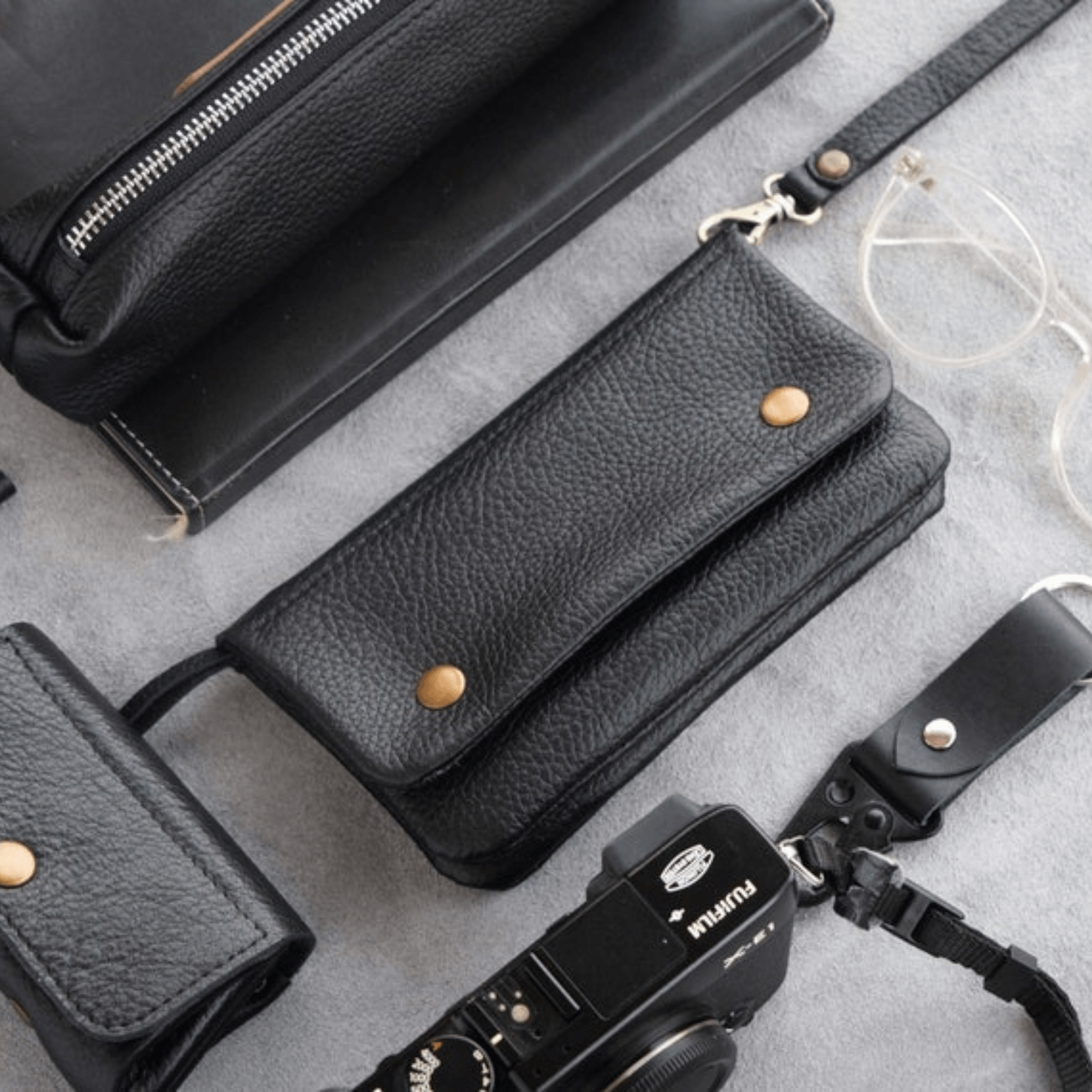 India-Made Personalized Long Wristlet Wallet - Leather Shop Factory