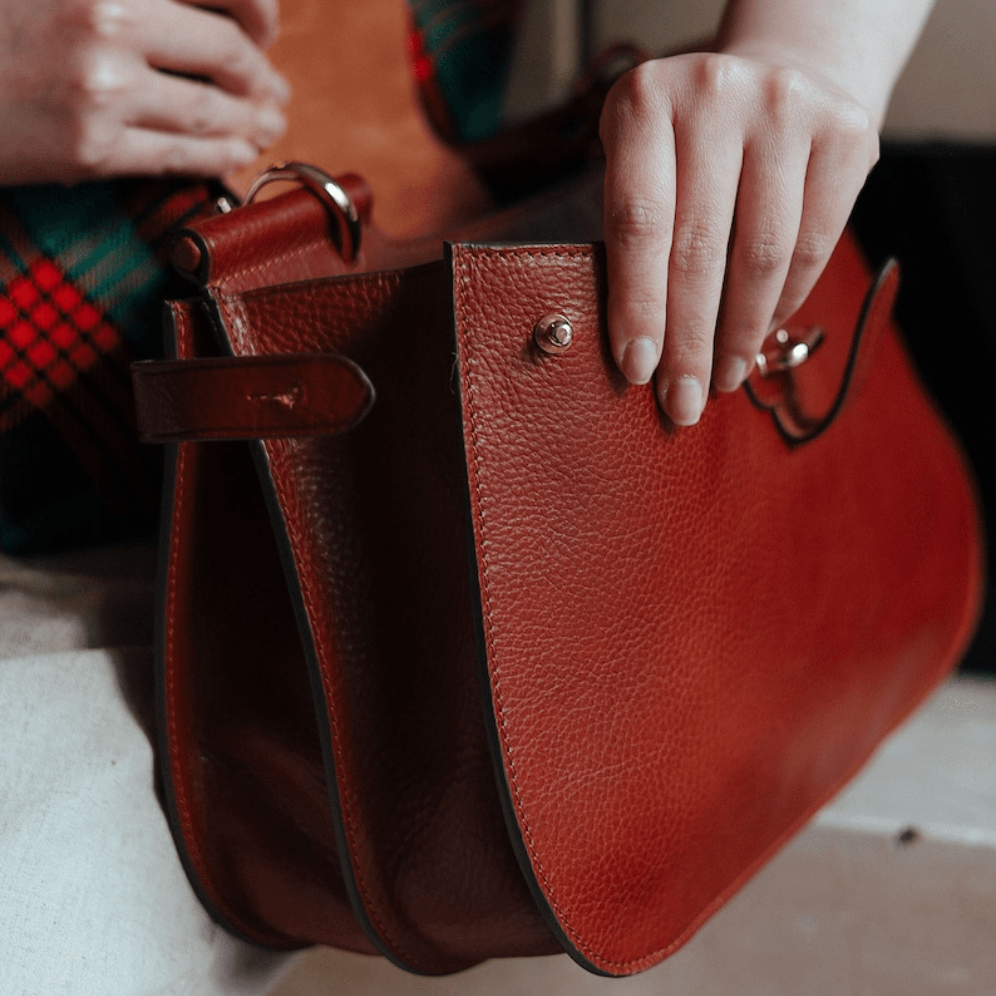 Elegant leather bag - Leather Shop Factory