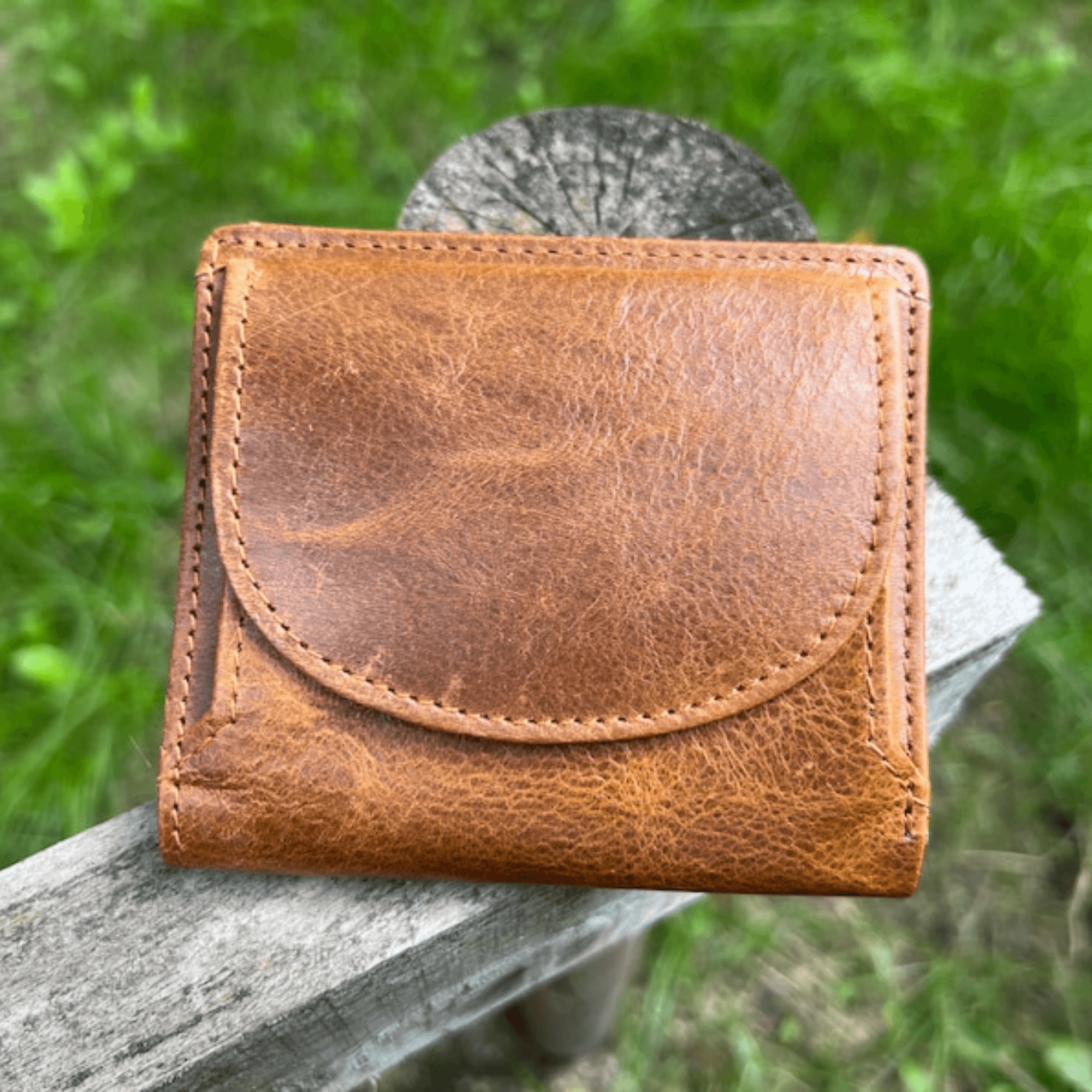Minimalist leather wallet