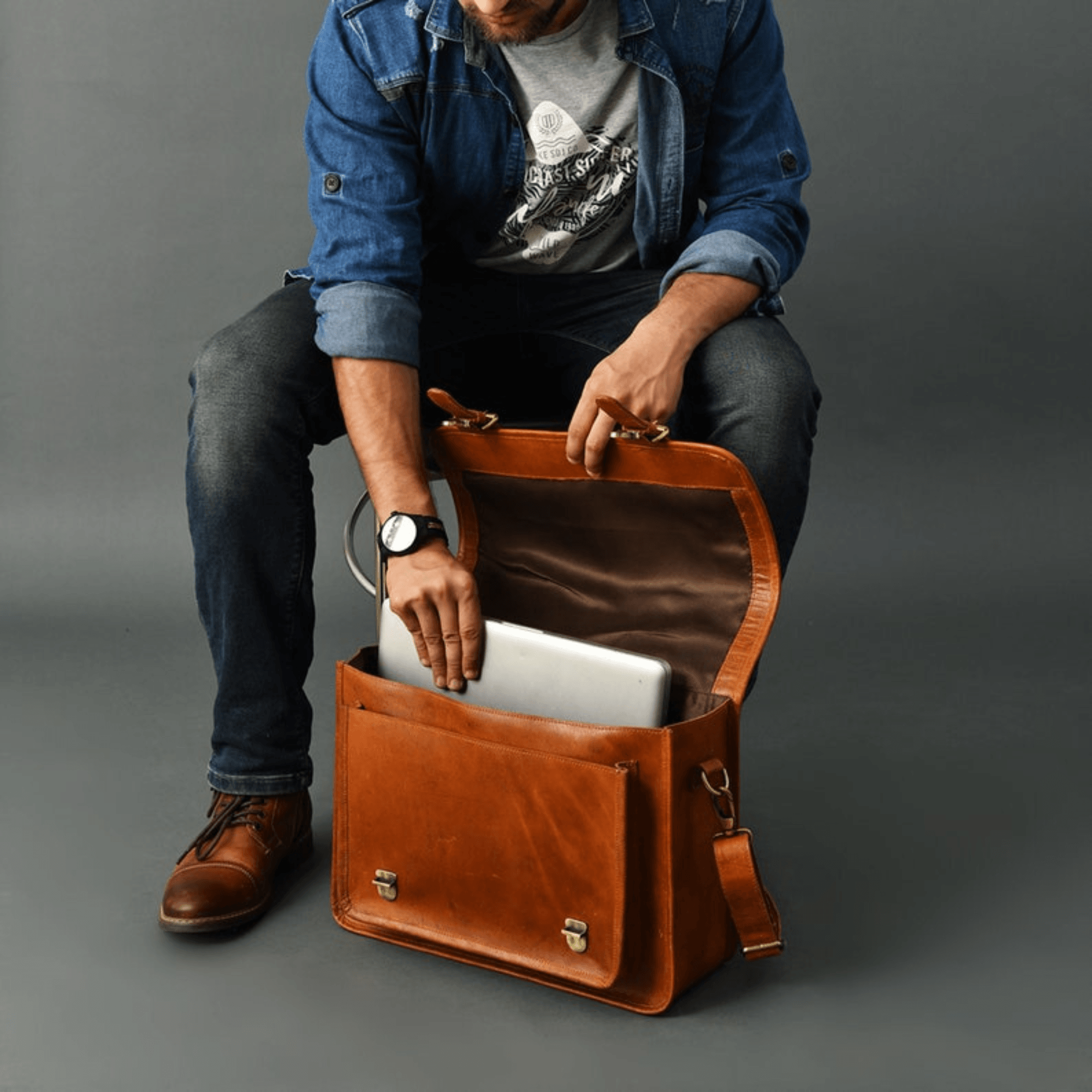 Classic Urban Messenger Laptop Bag - Leather Shop Factory