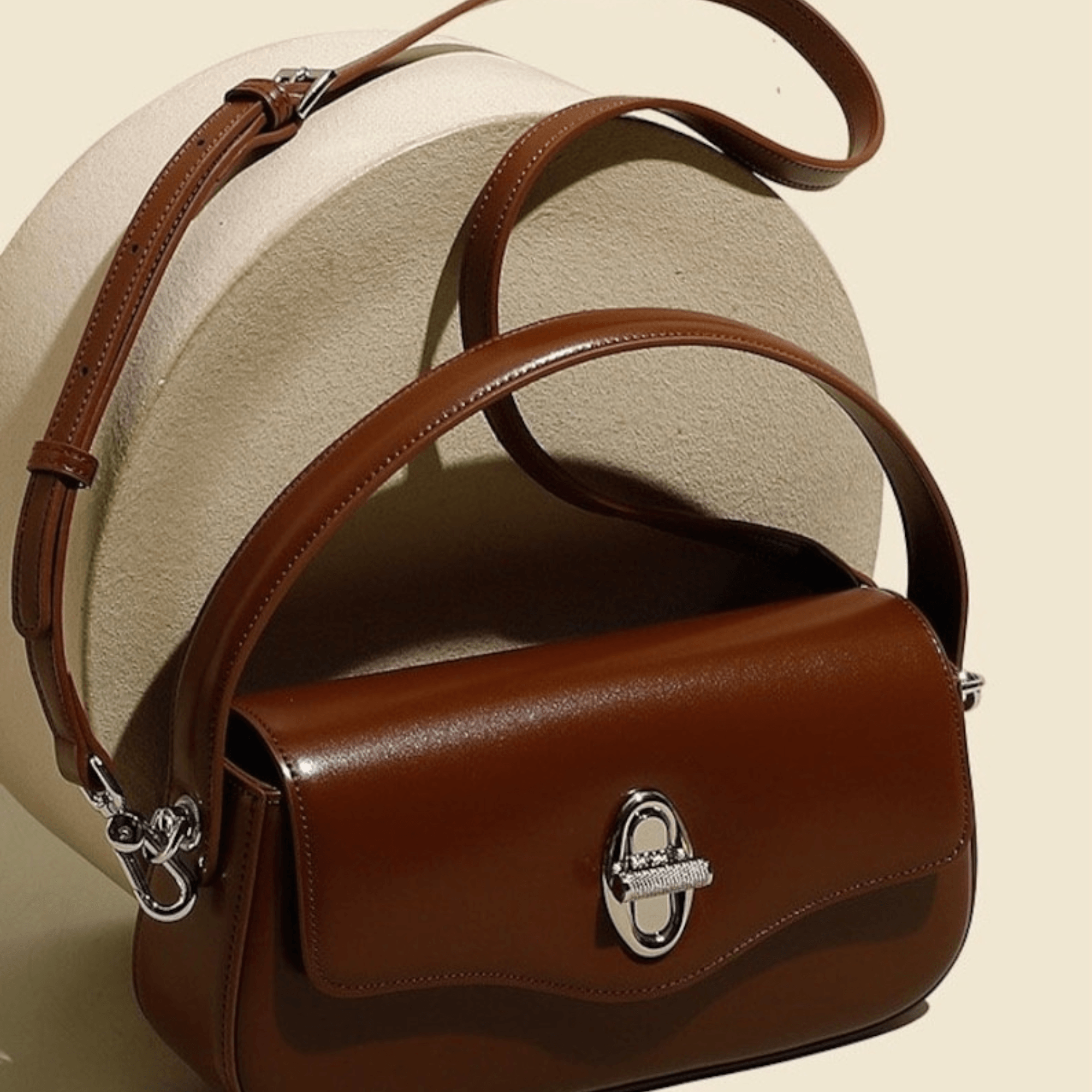 Small "Retro Radio" Handbag for women - Leather Shop Factory