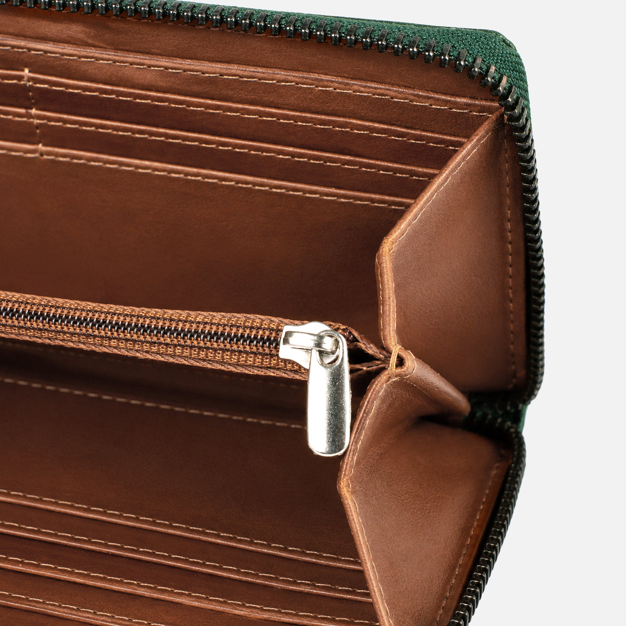 VALE CLUTCH — FOREST GREEN
