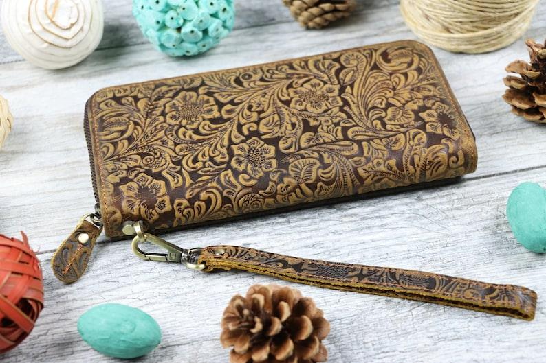 Floral Elegance Distressed Wallet - Leather Shop Factory