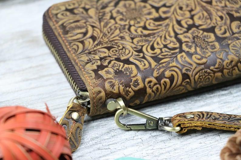 Floral Elegance Distressed Wallet - Leather Shop Factory