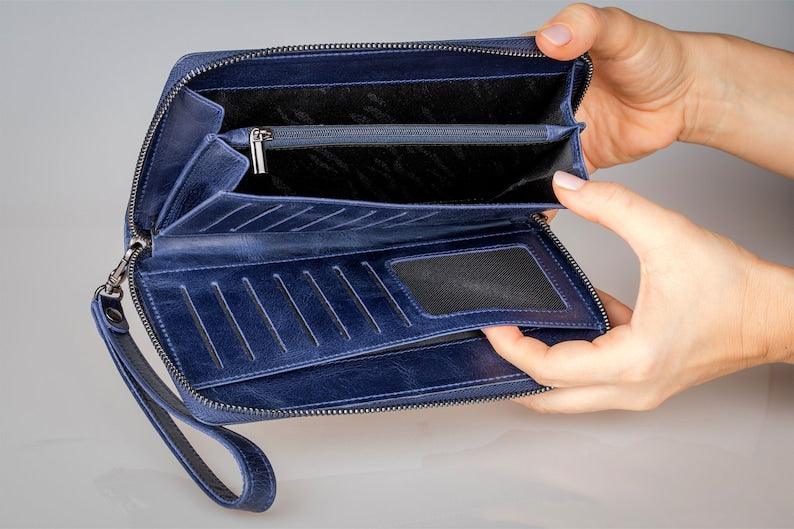 Leather Shop Factory's Ethereal Elegance Wristlet Wallet - Leather Shop Factory