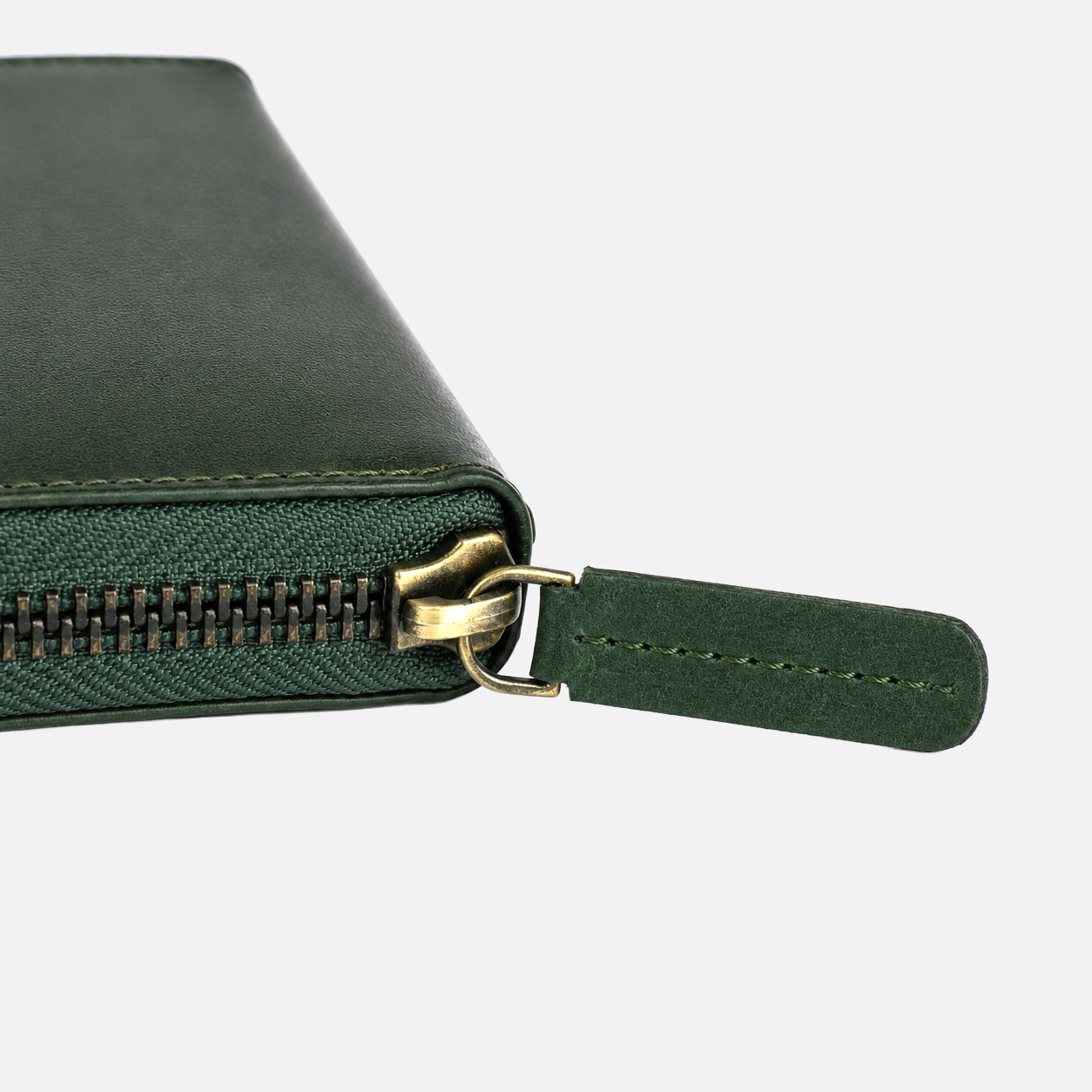 VALE CLUTCH — FOREST GREEN
