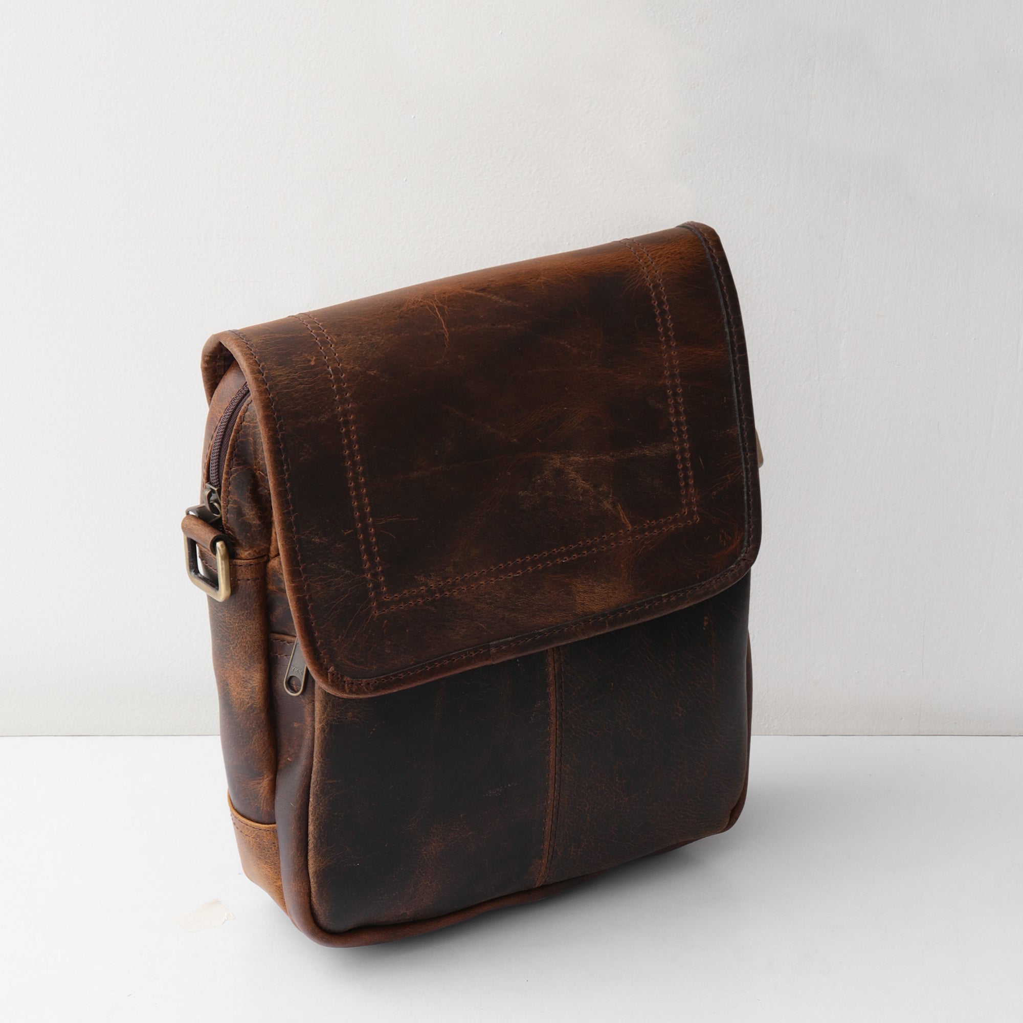 The Adventurer Leather Crossbody - Aged Brown