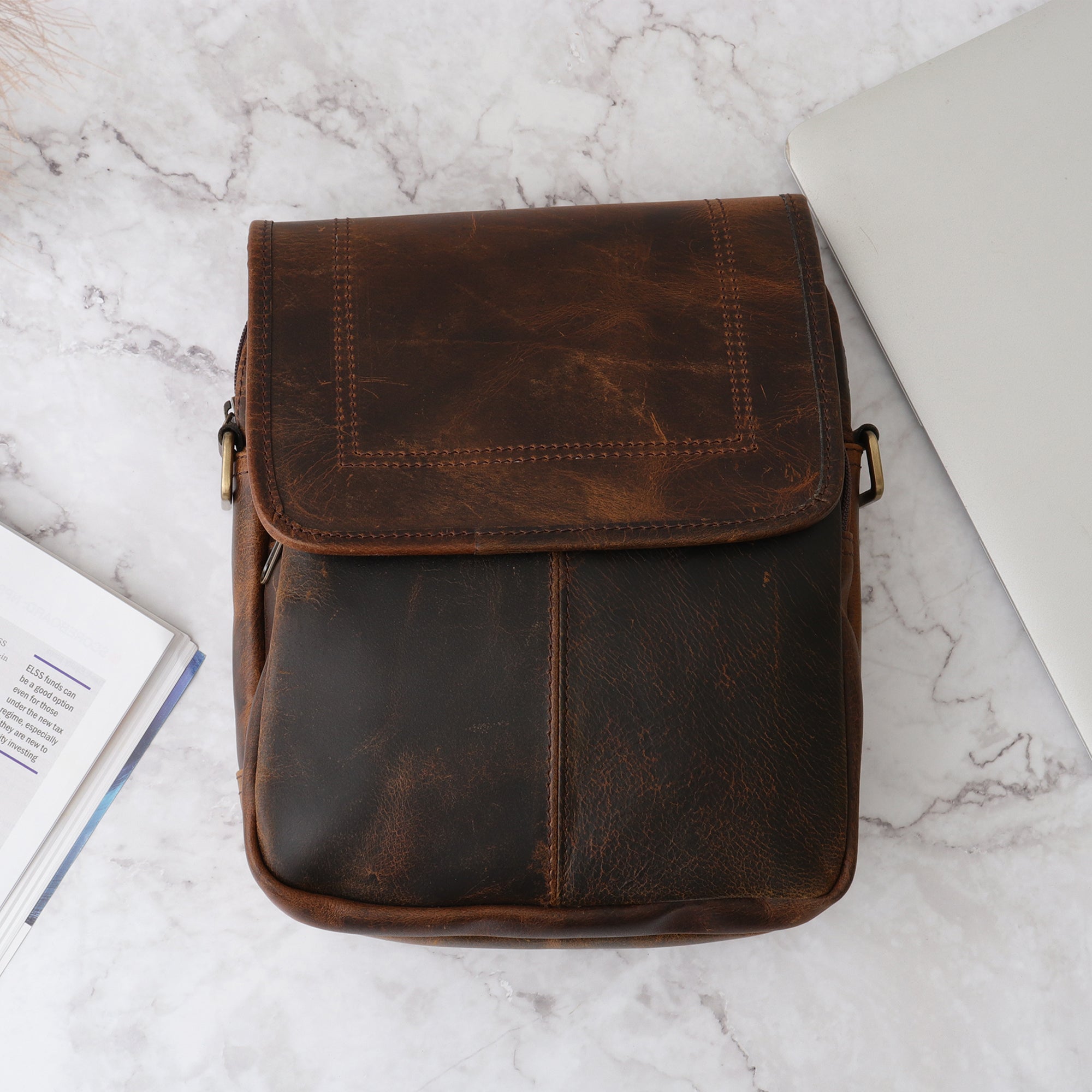 The Adventurer Leather Crossbody - Aged Brown